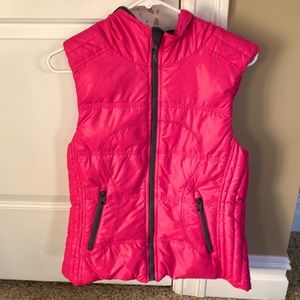 Lululemon Hot Pink Size 8 winter vest 💗